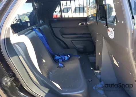 2017 Ford Explorer Police Interceptor z USA, uszkodzony, nr VIN 1FM5K8AR2HGD58856